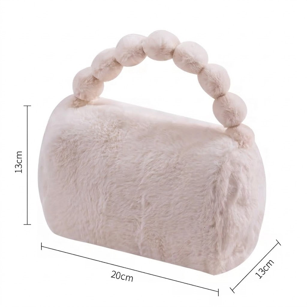 Pochette -bébé- en -fourrure - Un modèle- doux- léger -et- facile -à -porter