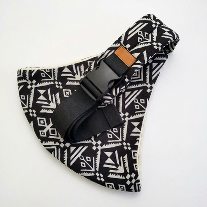 Porte-Bébé d'Épaule Physiologique – Motif Noir et Blanc
